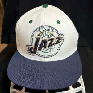Utah Jazz NBA flat bill Adidas brand fitted hat. Size 7 3/4.